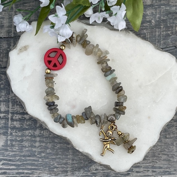 Cupid labradorite Gypsy Stretch bracelet - Picture 1 of 2